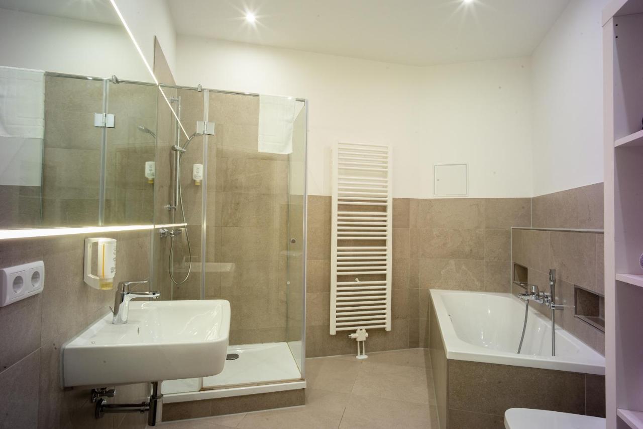 Leipzig-Suites No.12 4 Zimmer Apartment Und Balkon ภายนอก รูปภาพ